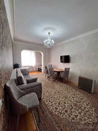 Satılır 3 otaqlı köhnə tikili 80 m², Köhnə Günəşli q., photo 1 from 8