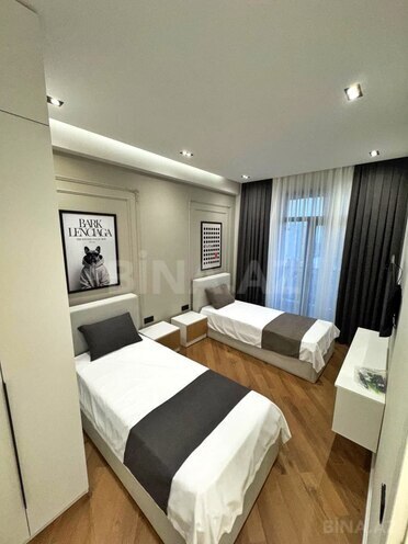 Продаётся 3-комн. новостройка 80 м², м. Кара Караев, photo 4 from 16