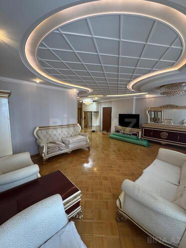 Сдаётся 3-комн. новостройка 150 м², м. Гянджлик, photo 1 from 22