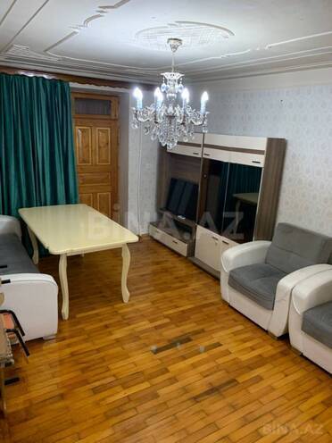 Сдаётся 3-комн. вторичка 60 м², м. Нефтчиляр, photo 4 from 11