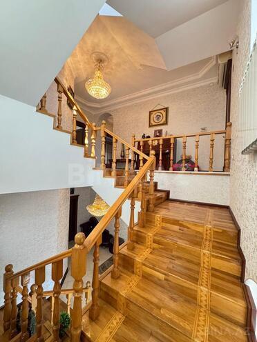 Продаётся 8-комн. дом/дача 360 м², photo 10 from 31