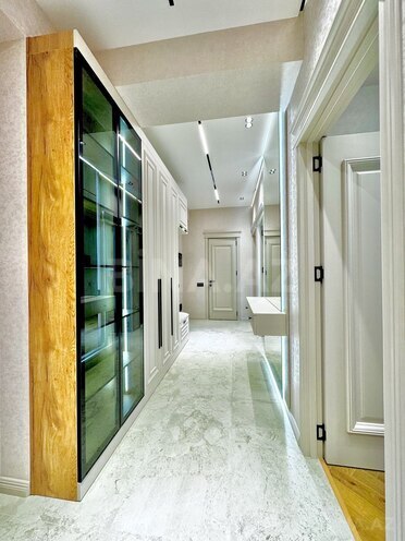 Продаётся 3-комн. новостройка 90 м², м. Кара Караев, photo 5 from 13