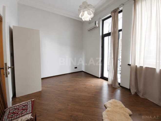 Продаётся 4-комн. вторичка 130 м², м. Сахил, photo 15 from 23
