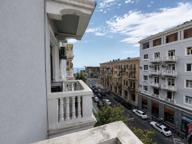 Продаётся 4-комн. вторичка 130 м², м. Сахил, photo 17 from 23