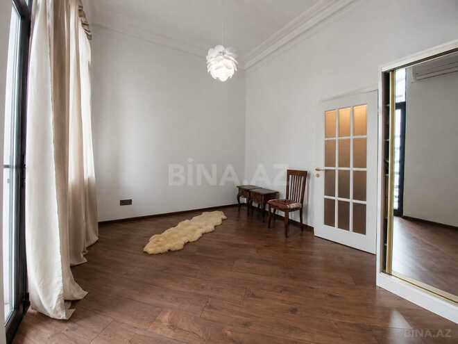 Продаётся 4-комн. вторичка 130 м², м. Сахил, photo 16 from 23