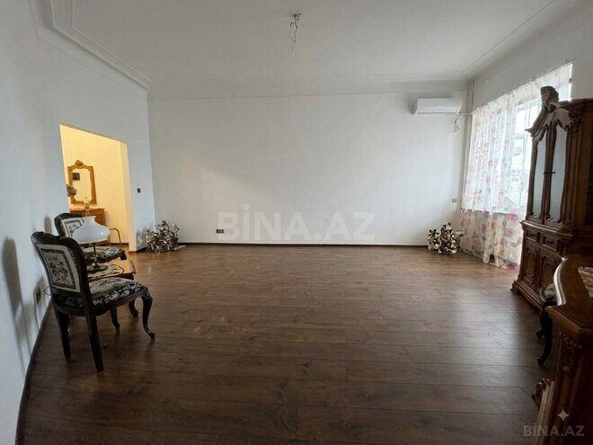 Продаётся 4-комн. вторичка 130 м², м. Сахил, photo 4 from 23