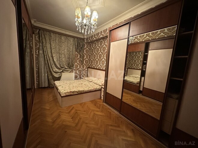 Сдаётся 3-комн. новостройка 140 м², м. Низами, photo 9 from 16