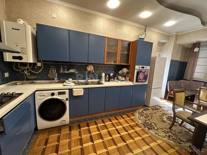 Сдаётся 3-комн. новостройка 140 м², м. Низами, photo 3 from 16