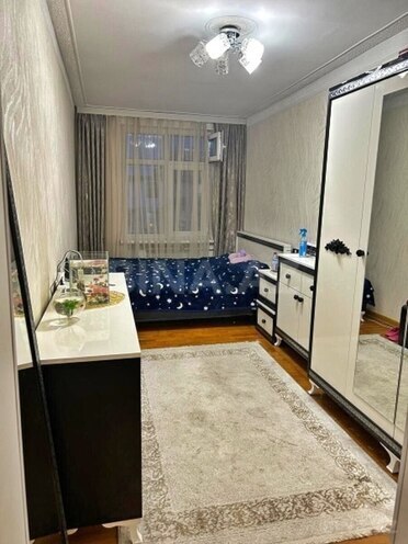 Satılır 3 otaqlı köhnə tikili 75 m², Qara Qarayev m., photo 4 from 9