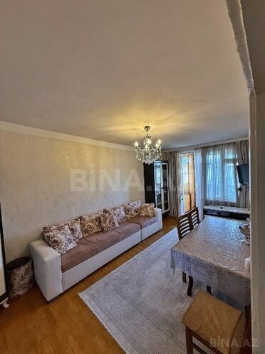 Satılır 3 otaqlı köhnə tikili 75 m², Qara Qarayev m., photo 1 from 9