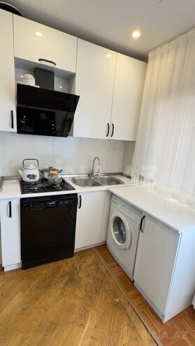 Satılır 2 otaqlı köhnə tikili 55 m², Azadlıq Prospekti m., photo 7 from 13