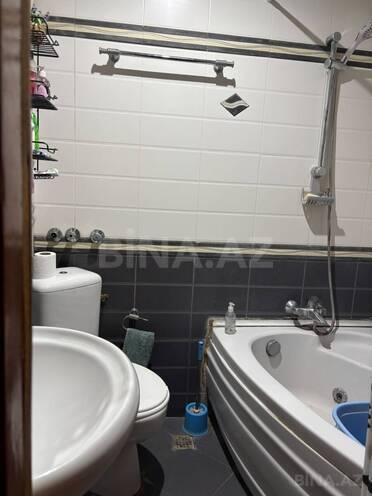Продаётся 3-комн. вторичка 70 м², м. Иншаатчылар, photo 21 from 27