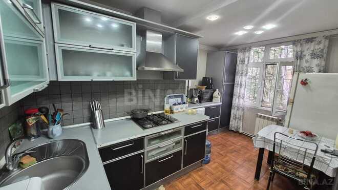 Продаётся 3-комн. вторичка 70 м², м. Иншаатчылар, photo 10 from 27