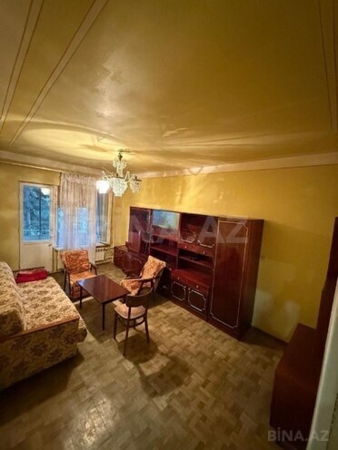 Satılır 4 otaqlı köhnə tikili 110 m², Həzi Aslanov m., photo 1 from 10