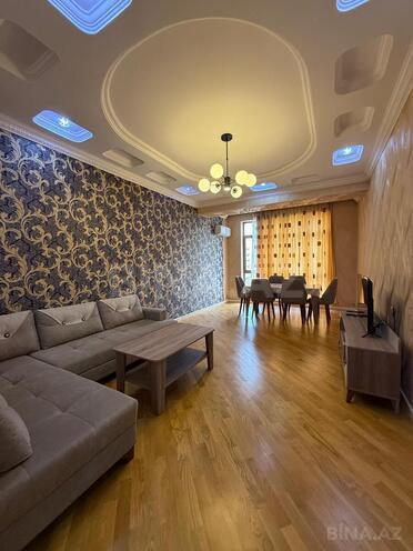 İcarəyə verilir 3 otaqlı yeni tikili 130 m², İnşaatçılar m., photo 3 from 15
