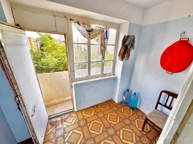 Satılır 2 otaqlı köhnə tikili 65 m², Qara Qarayev m., photo 21 from 30