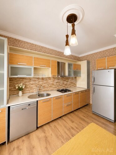 Satılır 4 otaqlı həyət evi/bağ evi 210 m², Şüvəlan q., photo 15 from 24