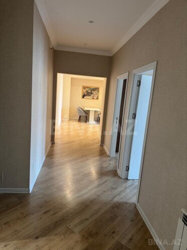 Сдаётся 3-комн. новостройка 150 м², м. 8 ноября, photo 17 from 18