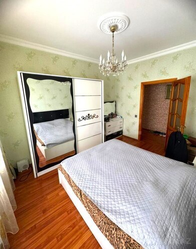 Satılır 2 otaqlı köhnə tikili 60 m², Qaraçuxur q., photo 4 from 10