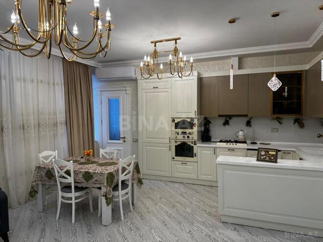 Сдаётся 3-комн. новостройка 92 м², м. 8 ноября, photo 1 from 12