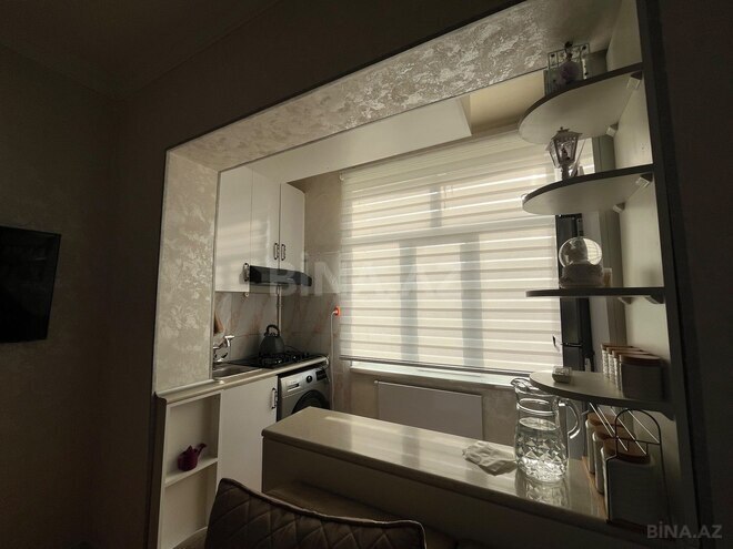 Продаётся 2-комн. вторичка 40 м², м. Ази Асланов, photo 10 from 17