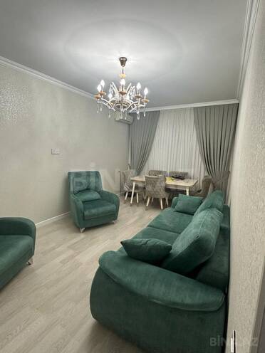 Satılır 4 otaqlı köhnə tikili 100 m², İnşaatçılar m., photo 1 from 20
