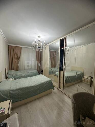 Satılır 4 otaqlı köhnə tikili 100 m², İnşaatçılar m., photo 10 from 20