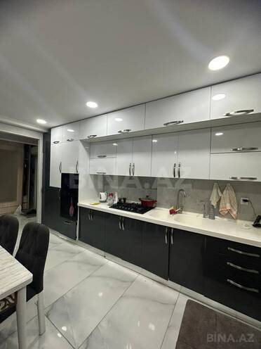 Satılır 4 otaqlı köhnə tikili 100 m², İnşaatçılar m., photo 8 from 20