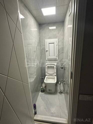 Satılır 4 otaqlı köhnə tikili 100 m², İnşaatçılar m., photo 17 from 20