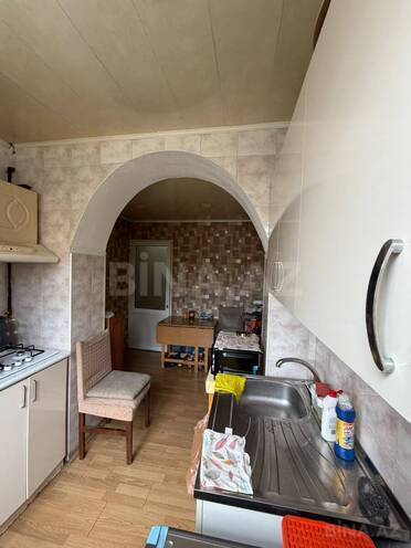 Satılır 2 otaqlı köhnə tikili 42 m², Qara Qarayev m., photo 13 from 17