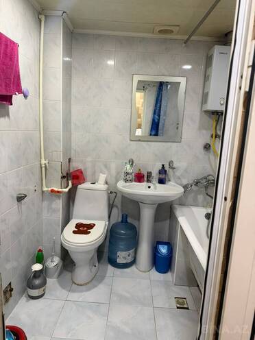 Satılır 2 otaqlı köhnə tikili 42 m², Qara Qarayev m., photo 14 from 17