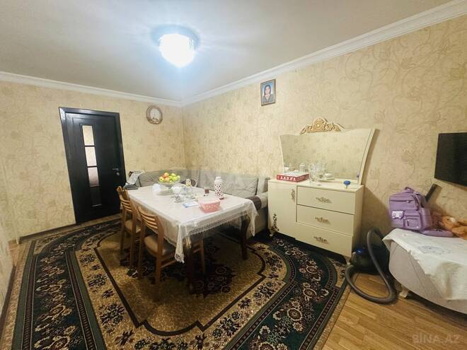 Продаётся 3-комн. вторичка 50 м², м. Иншаатчылар, photo 4 from 12