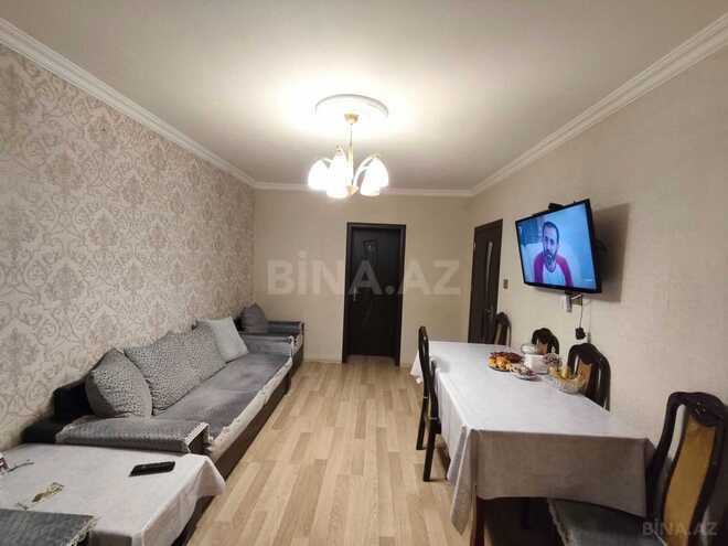 Продаётся 3-комн. вторичка 70 м², м. Кара Караев, photo 3 from 25