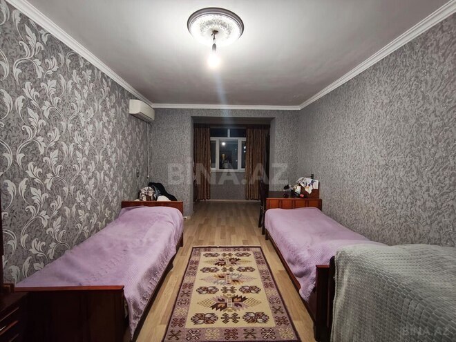Продаётся 3-комн. вторичка 70 м², м. Кара Караев, photo 10 from 25