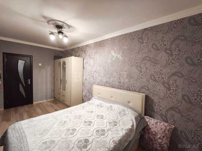 Продаётся 3-комн. вторичка 70 м², м. Кара Караев, photo 9 from 25