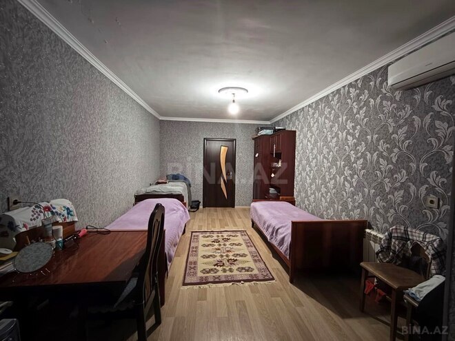 Продаётся 3-комн. вторичка 70 м², м. Кара Караев, photo 12 from 25