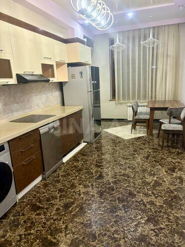 Сдаётся 4-комн. новостройка 160 м², м. Низами, photo 4 from 14