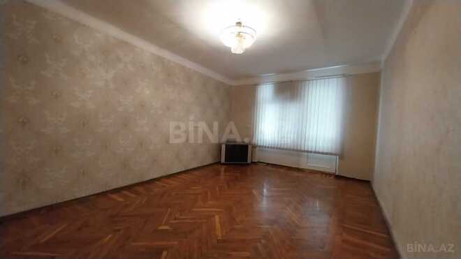 Продаётся 3-комн. вторичка 75 м², м. Элмляр Академиясы, photo 8 from 19