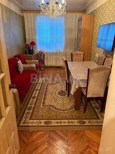Продаётся 4-комн. вторичка 70 м², photo 1 from 19