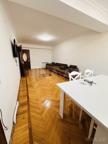 Продаётся 2-комн. вторичка 60 м², м. Ичеришехер, photo 3 from 10
