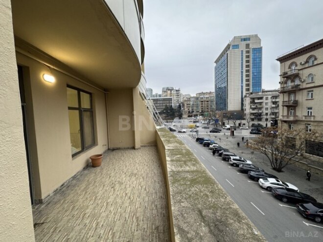 Сдаётся 5-комн. офис 225 м², м. Низами, photo 9 from 15