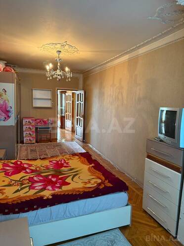 İcarəyə verilir 2 otaqlı köhnə tikili 70 m², Azadlıq Prospekti m., photo 5 from 11
