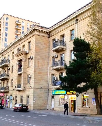 Satılır 2 otaqlı köhnə tikili 60 m², Əhmədli q., photo 1 from 17