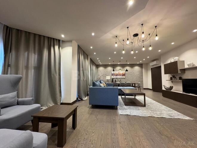 İcarəyə verilir 3 otaqlı yeni tikili 181 m², 28 May m., photo 3 from 16