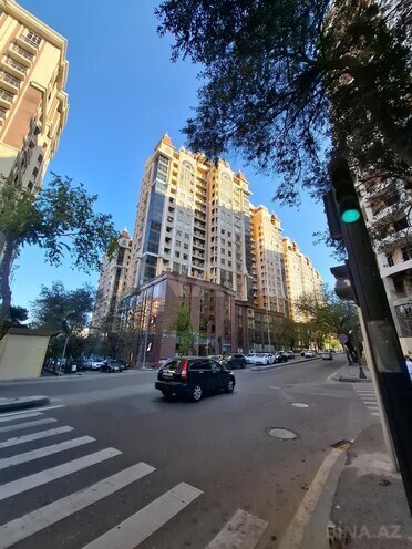 Satılır 3 otaqlı yeni tikili 112.3 m², 28 May m., photo 1 from 8