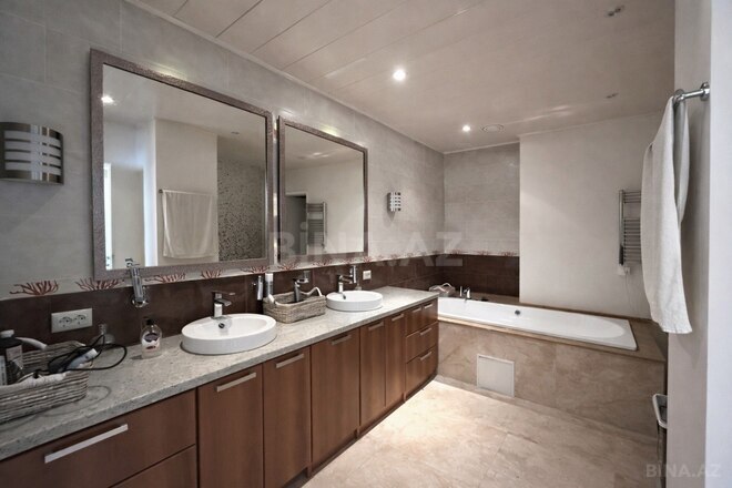 Satılır 5 otaqlı yeni tikili 800 m², 28 May m., photo 18 from 28