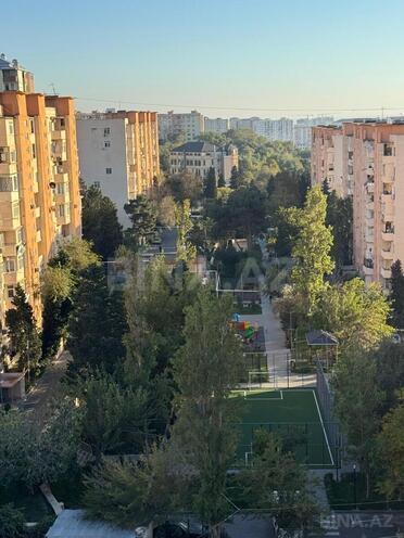 Satılır 2 otaqlı köhnə tikili 65 m², Əhmədli m., photo 1 from 14