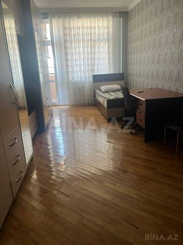 Сдаётся 3-комн. новостройка 140 м², м. 8 ноября, photo 6 from 10