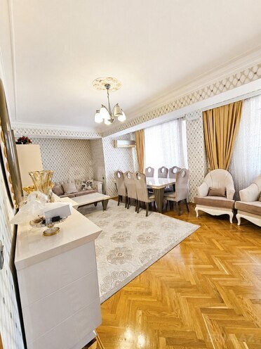 Продаётся 3-комн. новостройка 112 м², м. Элмляр Академиясы, photo 1 from 21