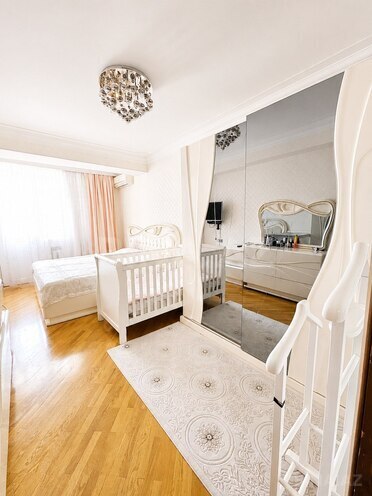 Продаётся 3-комн. новостройка 112 м², м. Элмляр Академиясы, photo 5 from 21